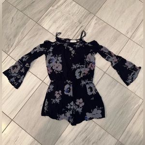 Children's Place Long Sleeve Navy Floral Print Cold-Shoulder Girls Large (10/12)